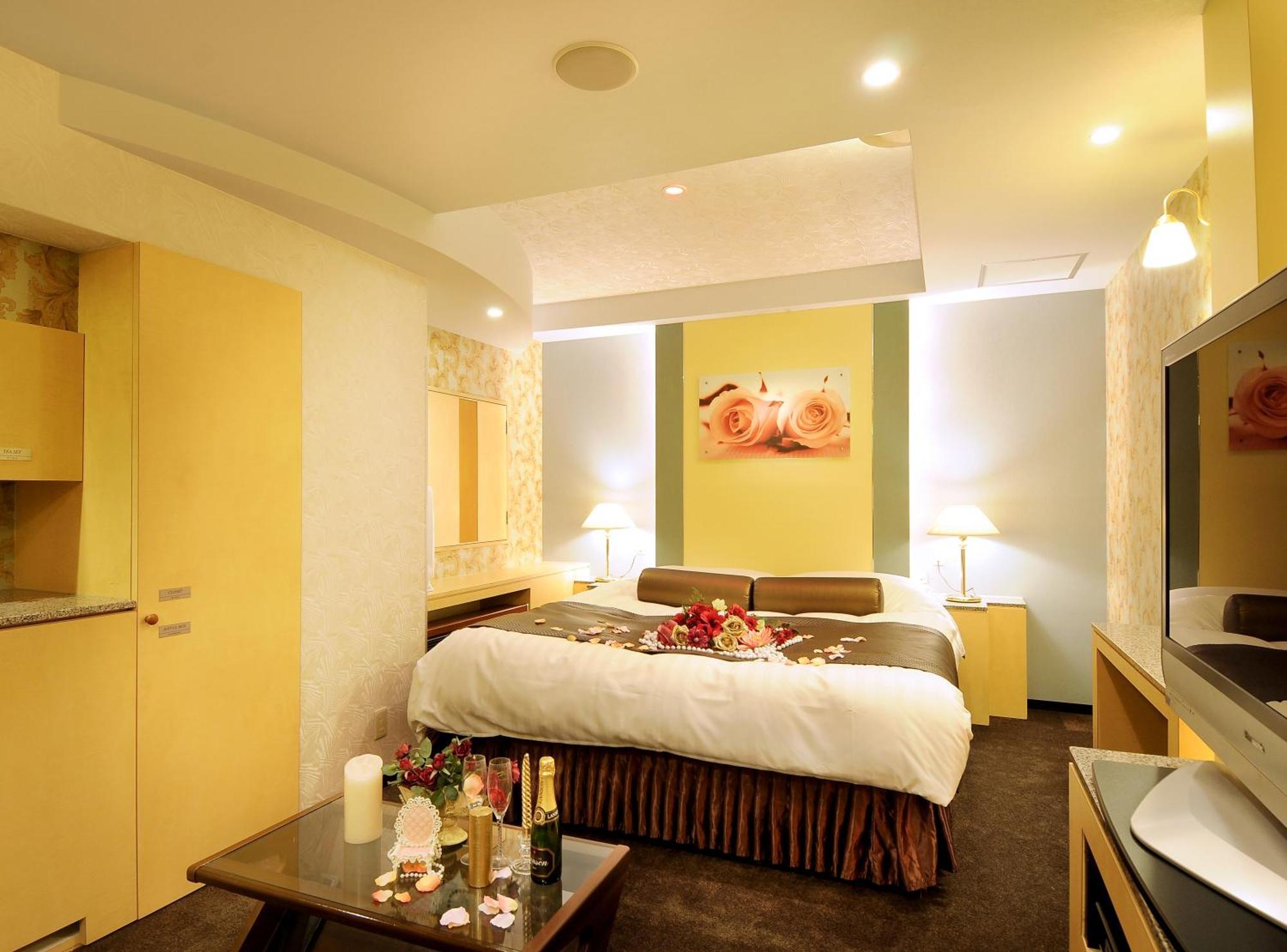 Hotel Love Ikutama -Adult Only Oszaka Kültér fotó
