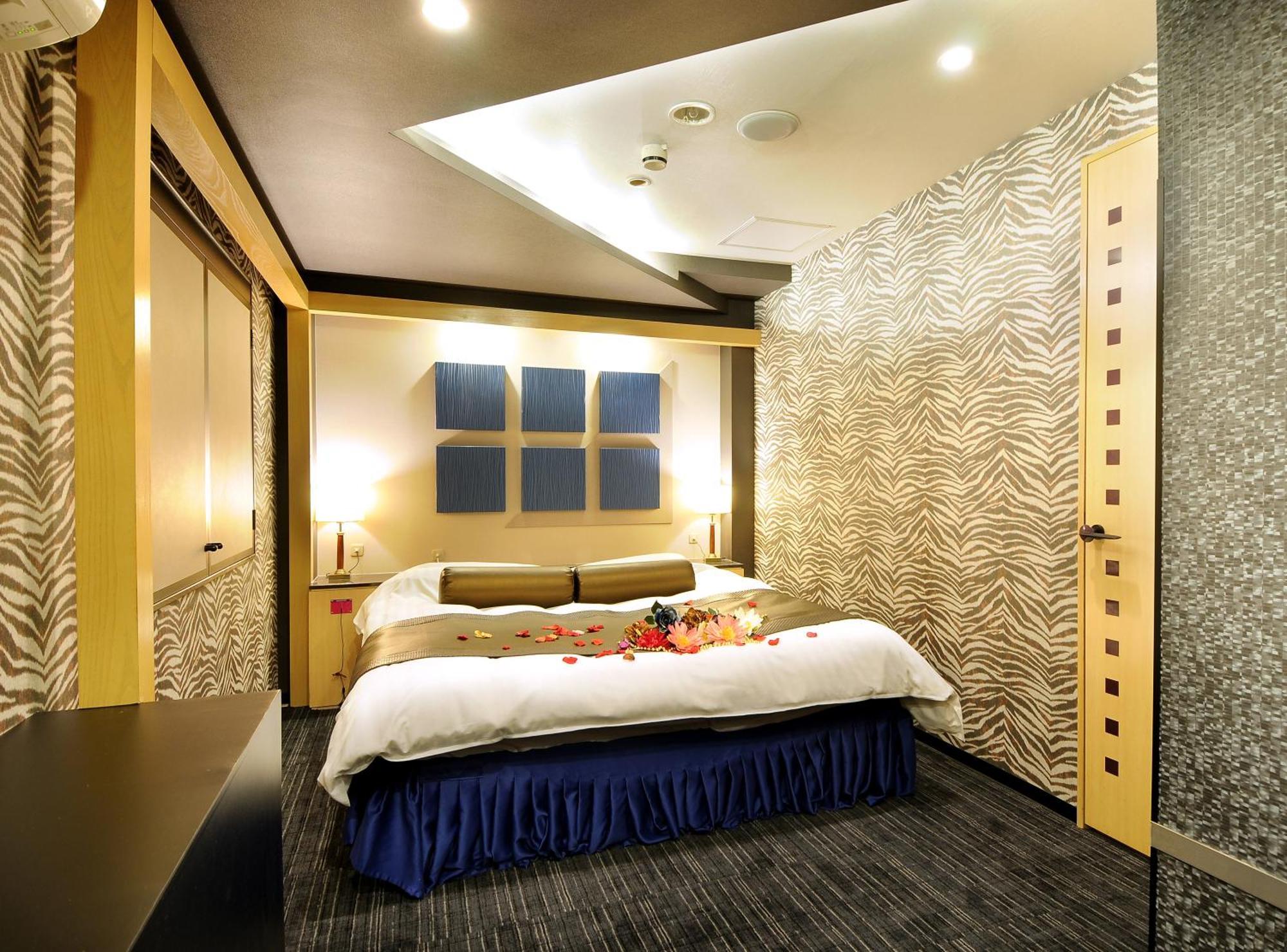 Hotel Love Ikutama -Adult Only Oszaka Kültér fotó